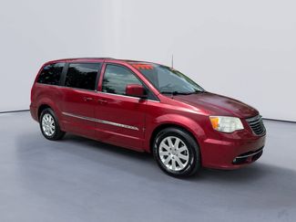 Used 2013 Chrysler Town & Country Touring image 1