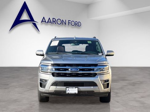 Used 2023 Ford Expedition Limited image 9