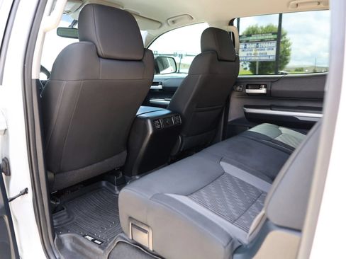 Used 2014 Toyota Tundra SR5 w/ SR5 Upgrade Package RWD image 32