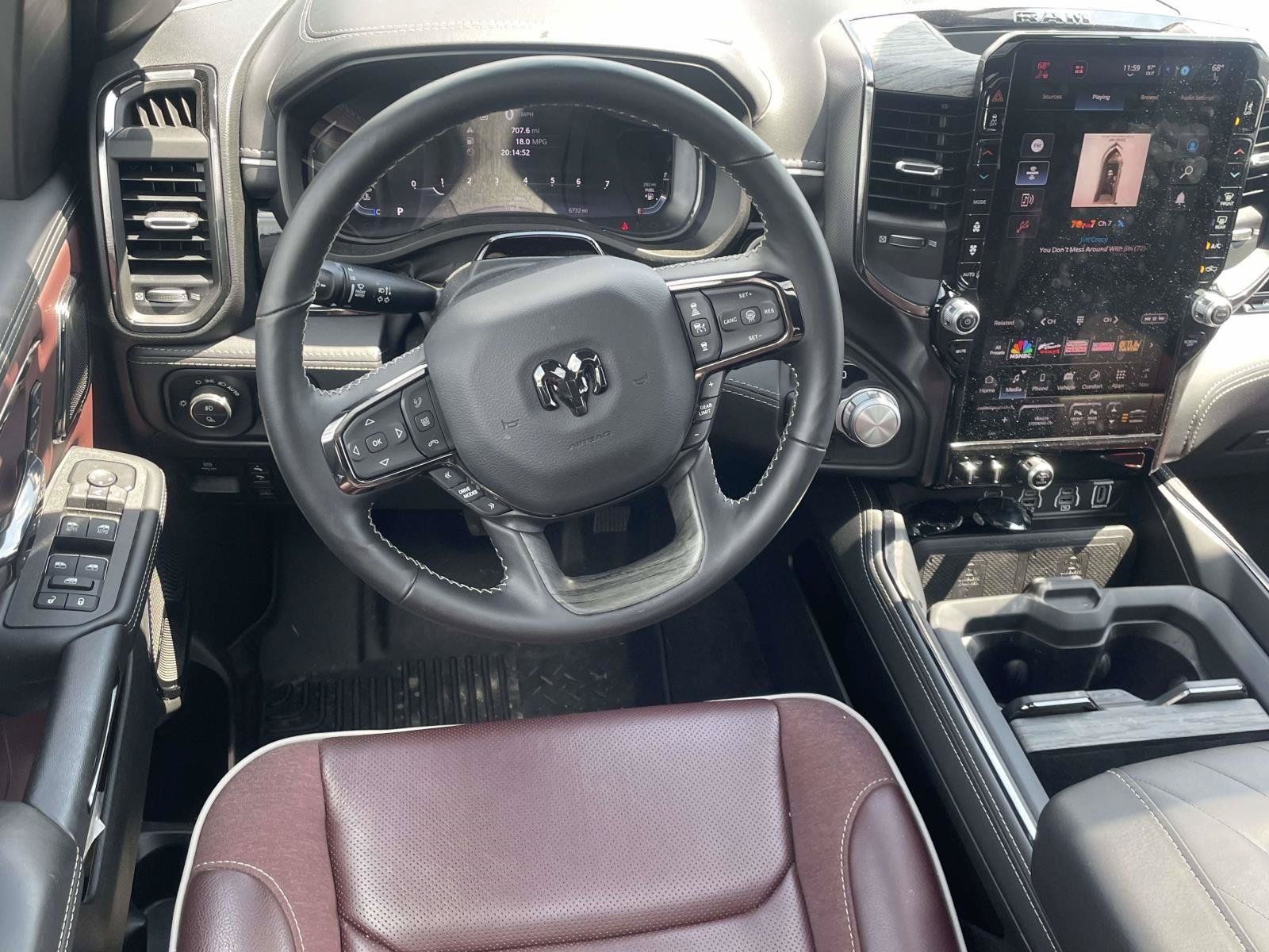 Used 2025 RAM 1500 Limited AWD/4WD image 17