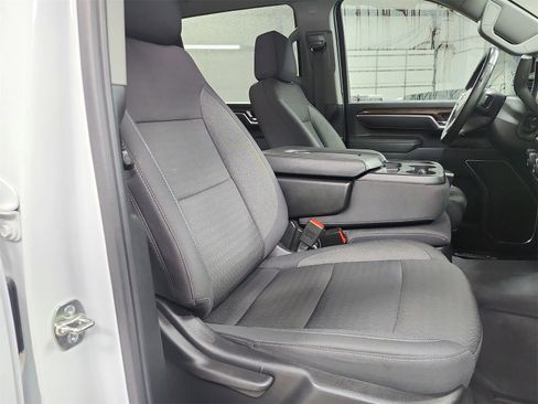Used 2025 Chevrolet Silverado 2500 LT image 36