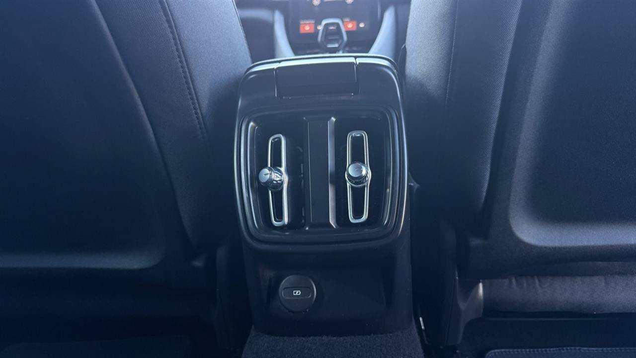 Used 2023 Polestar Polestar 2 FWD image 38