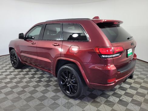 Used 2022 Jeep Grand Cherokee Laredo X RWD image 5