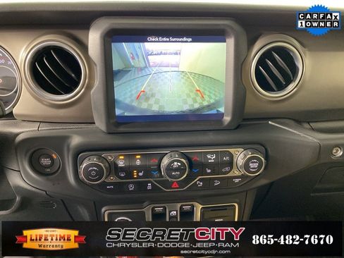 Used 2018 Jeep Wrangler Unlimited Rubicon image 22