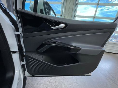 Used 2022 Volkswagen ID.4 Pro S image 24