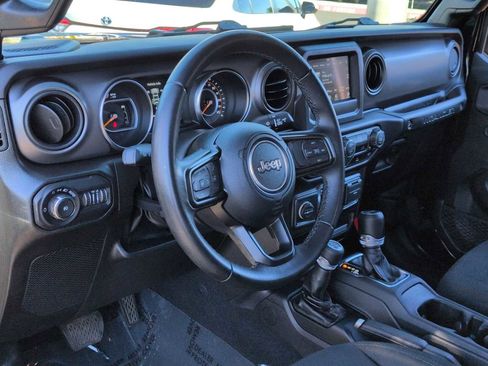 Used 2022 Jeep Wrangler Unlimited Sport image 10