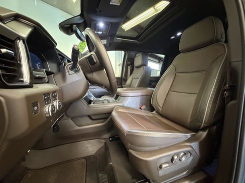 Used 2024 GMC Sierra 2500 Denali w/ Denali Reserve Package AWD/4WD image 25