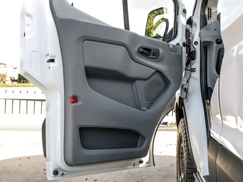 Used 2019 Ford Transit 250 130 Low Roof image 40