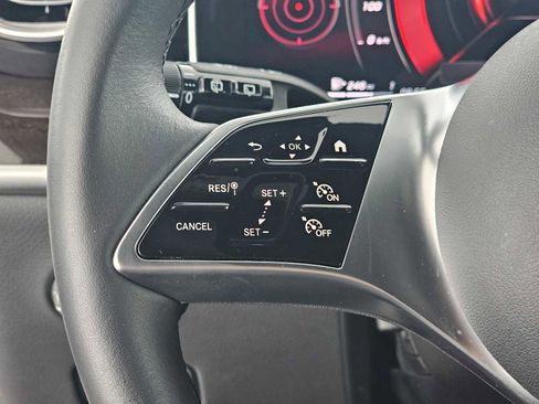 Certified 2025 Mercedes-Benz GLC 300 image 24