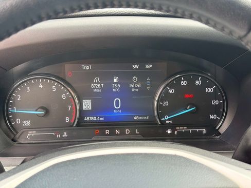 Used 2023 Ford Explorer XLT w/ Equipment Group 202A AWD/4WD image 32