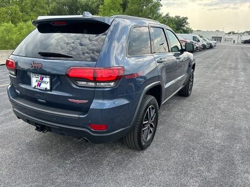 Used 2019 Jeep Grand Cherokee Trailhawk w/ Trailhawk Luxury Group AWD/4WD image 10