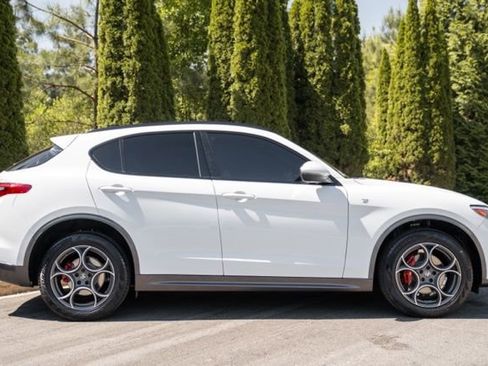 Used 2023 Alfa Romeo Stelvio Ti w/ Active Assist Plus Package AWD/4WD image 12