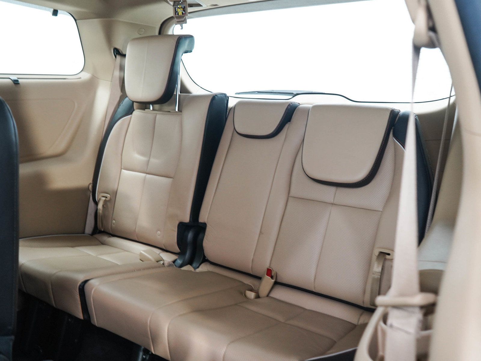 Used 2019 Kia Sedona EX FWD image 14