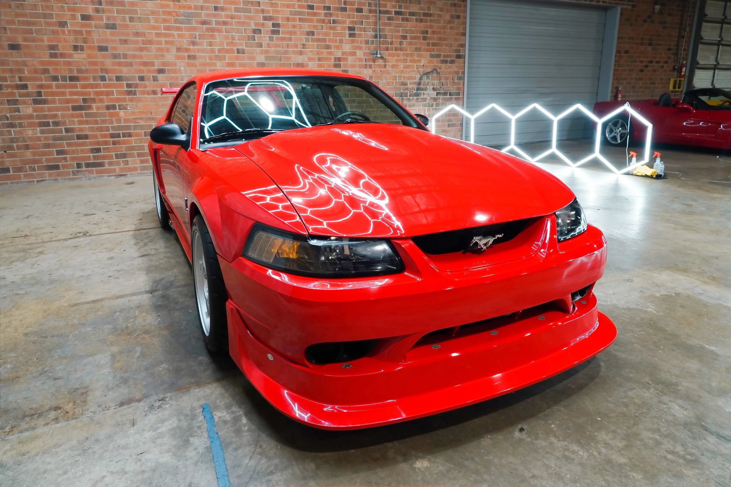 Used 2000 Ford Mustang Cobra RWD image 4