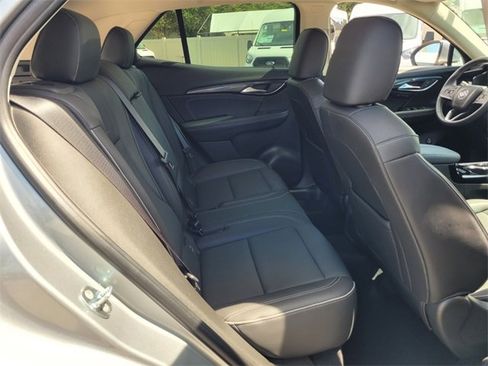 Used 2023 Buick Envision Essence image 16