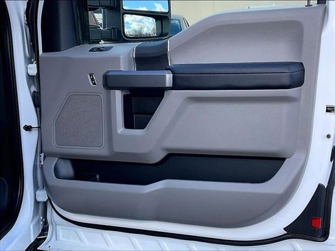 Used 2019 Ford F250 XLT w/ XLT Value Package image 12