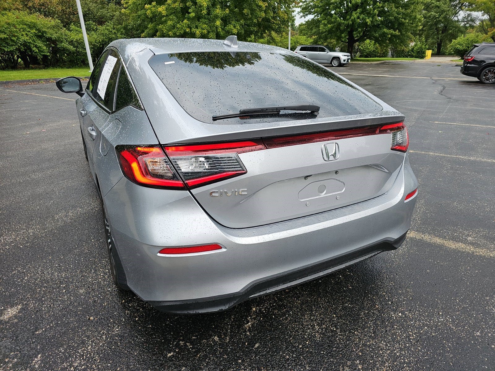 Used 2024 Honda Civic EX-L image 3