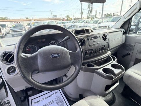 Used 2014 Ford E-150 and Econoline 150 RWD image 13