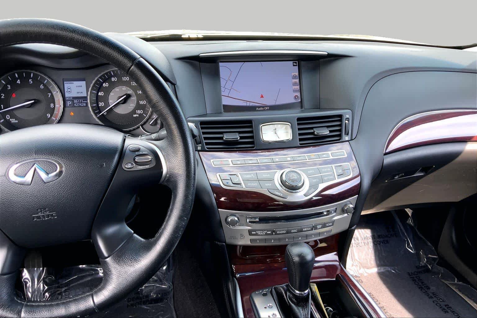 Used 2019 INFINITI Q70 L 3.7 AWD/4WD image 7