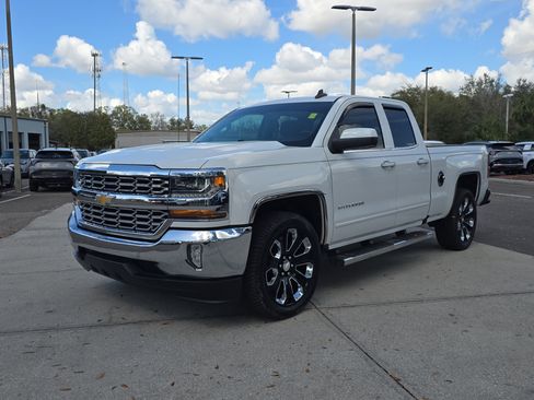 Used 2019 Chevrolet Silverado 1500 LT w/ All Star Edition image 4