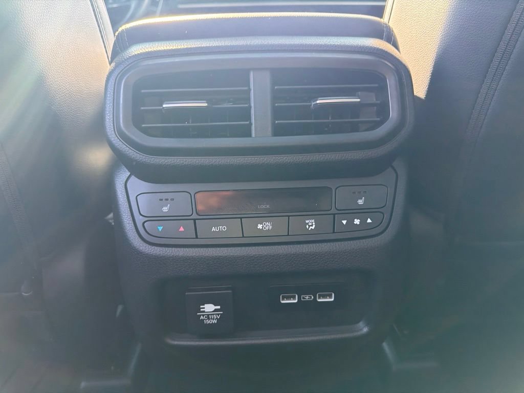 Used 2023 Honda Pilot Elite image 19