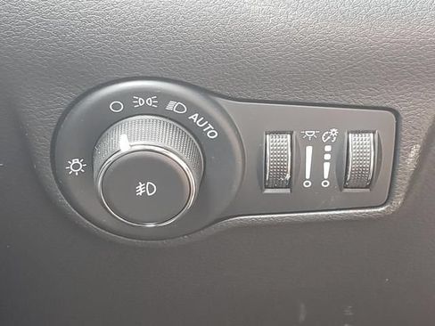 Used 2023 Jeep Compass Limited AWD/4WD image 30