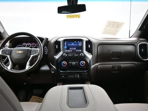 Used 2022 Chevrolet Silverado 3500 LTZ w/ LTZ Convenience Package AWD/4WD image 15