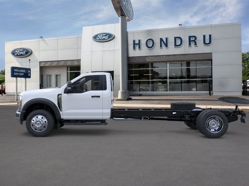 New 2026 Ford F600 2WD Regular Cab Super Duty image 3