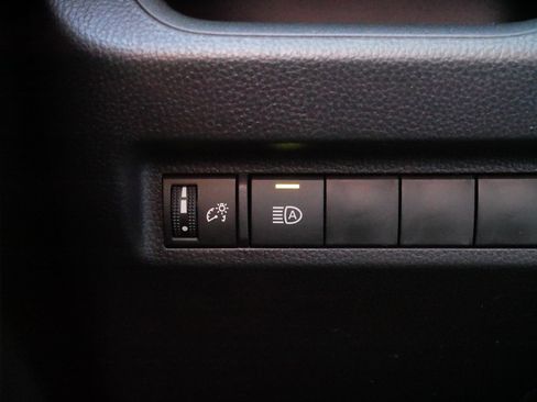 Certified 2025 Toyota RAV4 XLE Premium image 26