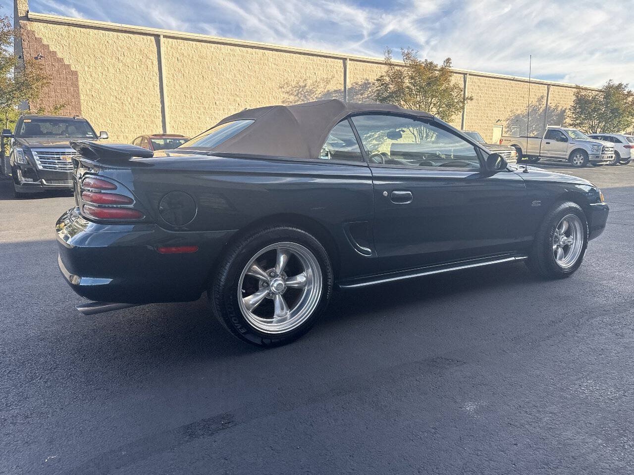 Used 1994 Ford Mustang GT RWD image 9