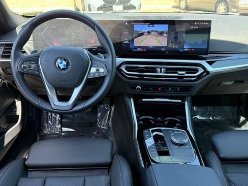 Certified 2024 BMW 330i Sedan w/ Convenience Package RWD image 32