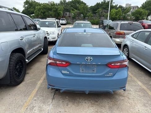 Used 2024 Toyota Camry SE FWD image 7