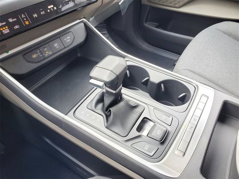 New 2026 Kia Carnival LX image 27