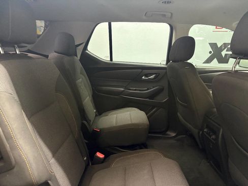 Used 2019 Chevrolet Traverse LT image 37