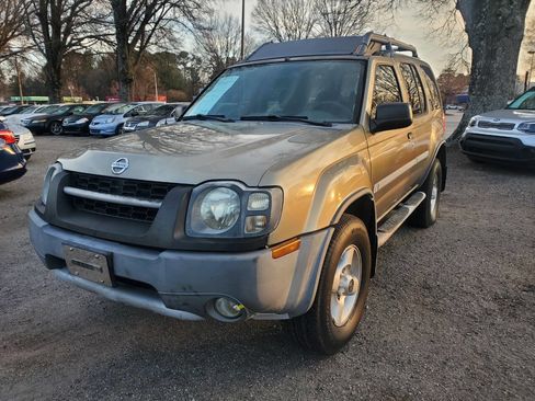 Used 2002 Nissan Xterra XE image 3
