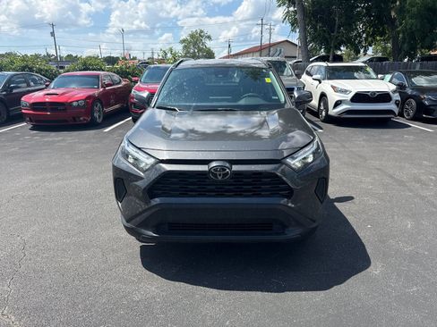Used 2024 Toyota RAV4 XLE AWD/4WD image 4