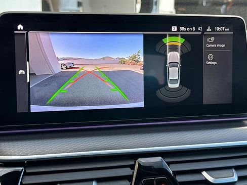 Used 2023 BMW 530e w/ M Sport Package image 21