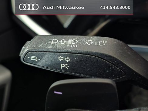 Used 2023 Audi Q3 2.0T Premium w/ Convenience Package AWD/4WD image 33