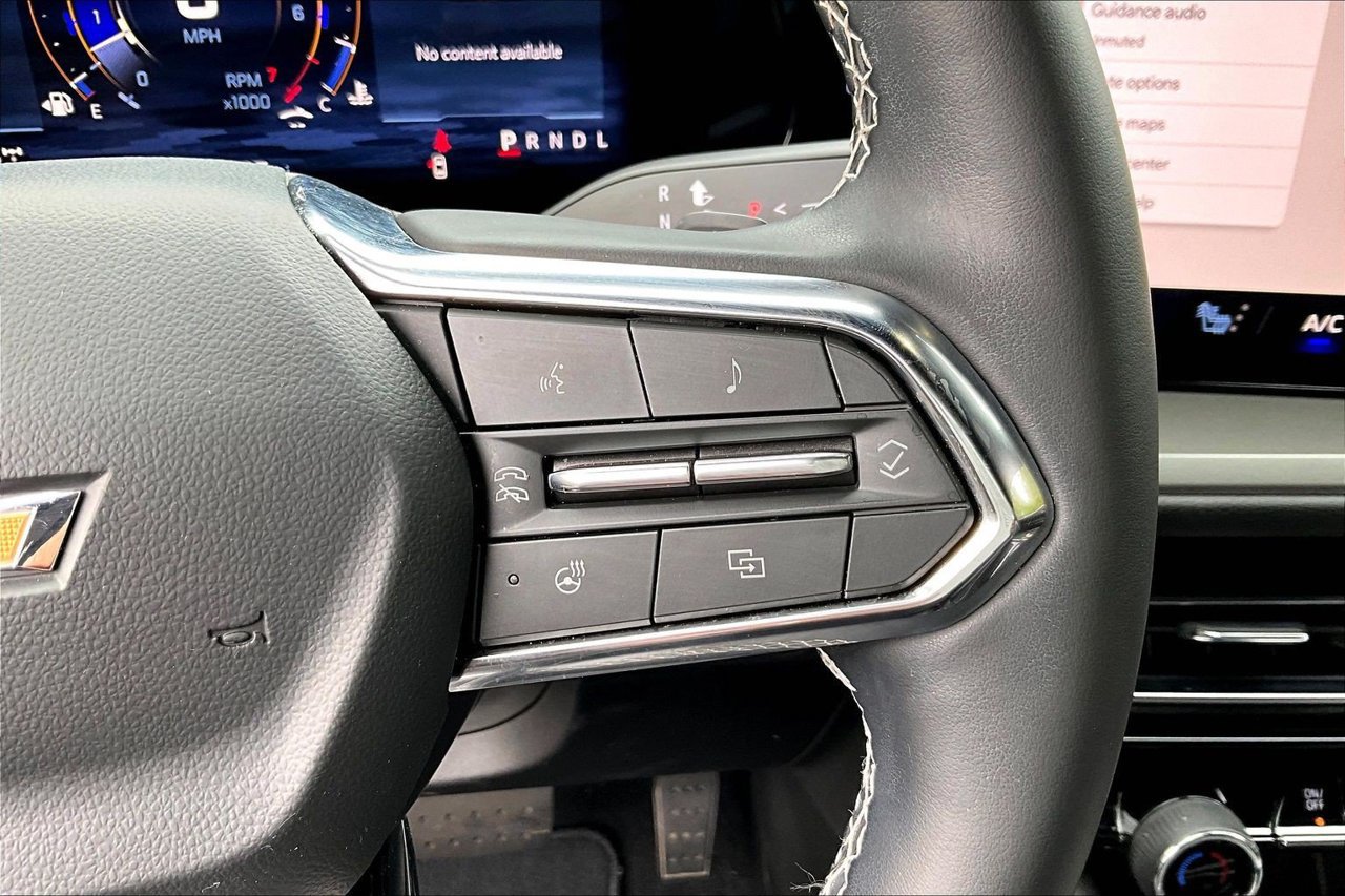 Used 2025 Chevrolet Traverse LT AWD/4WD image 30