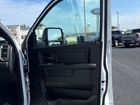 New 2026 RAM 3500 Tradesman AWD/4WD image 27