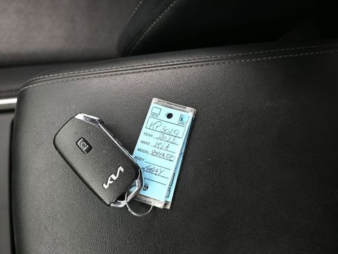 Used 2022 Kia Sorento EX w/ Panoramic Sunroof Package image 19