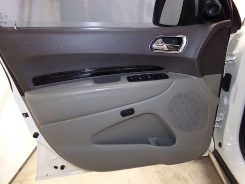 Used 2011 Dodge Durango Crew w/ Entry Nav/Commuter Group image 21