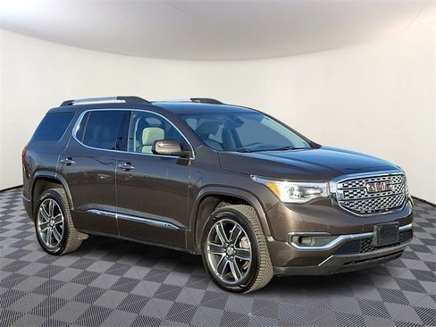 Used 2019 GMC Acadia Denali w/ Technology Package image 1