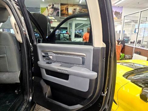 Used 2018 RAM 1500 Big Horn image 23