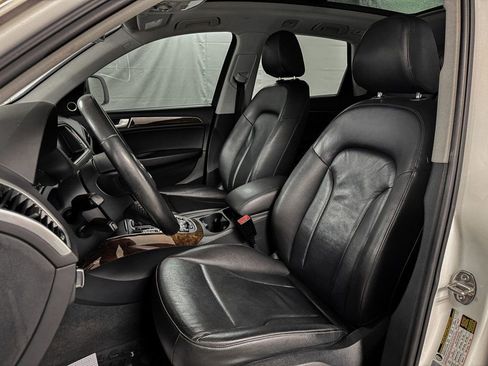 Used 2017 Audi Q5 2.0T Premium Plus w/ Technology Package image 9