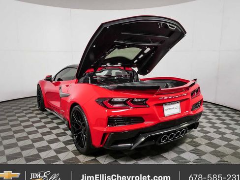 Used 2024 Chevrolet Corvette Z06 w/ Chrome Exterior Badge Package RWD image 28