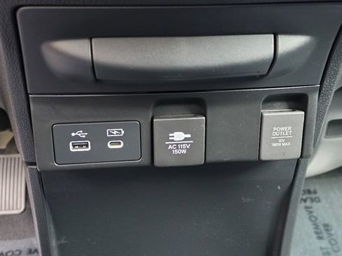 Used 2025 Honda Odyssey Touring image 25