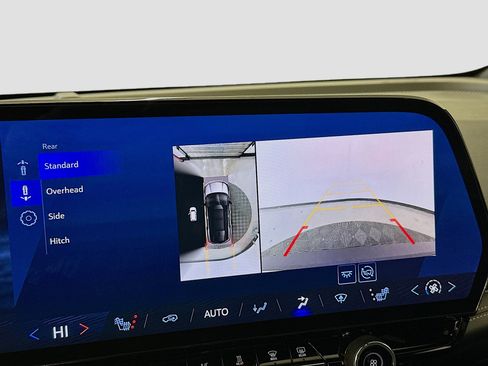 Used 2024 Chevrolet Blazer EV LT image 23