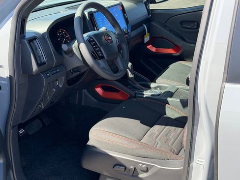 New 2026 Nissan Frontier PRO-4X w/ Pro-4x Convenience Package AWD/4WD image 11