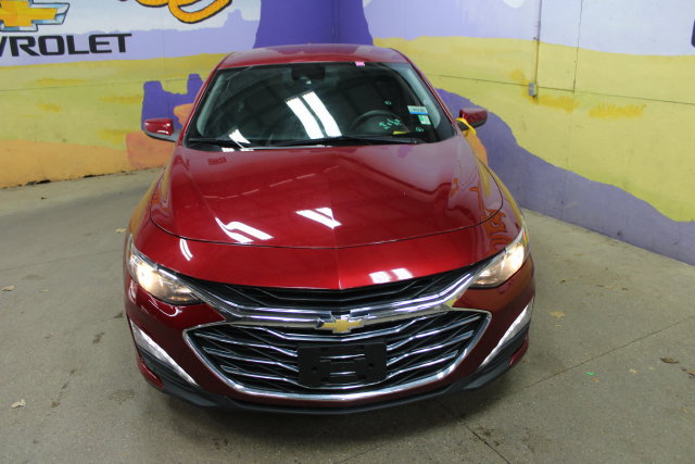 Used 2023 Chevrolet Malibu LT FWD image 3